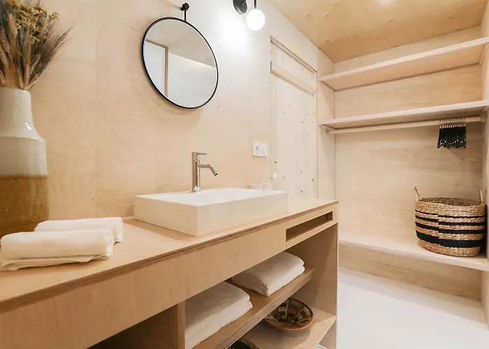 Cayola Pool & Sauna Sea View *