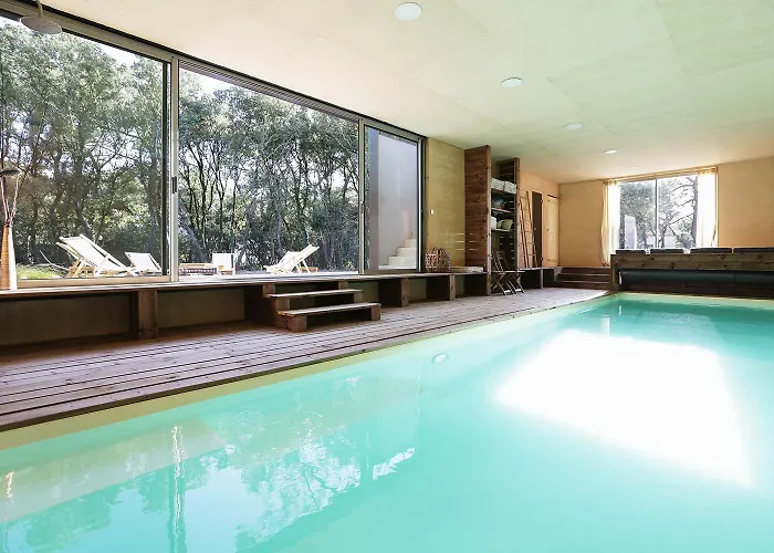 Cayola Pool & Sauna Sea View