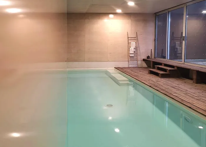 Cayola Pool & Sauna Sea View